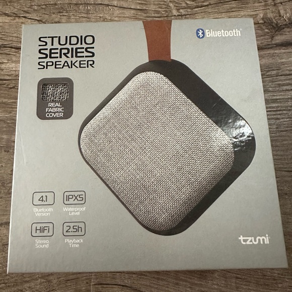 Tzumi Other - Bluetooth speaker
